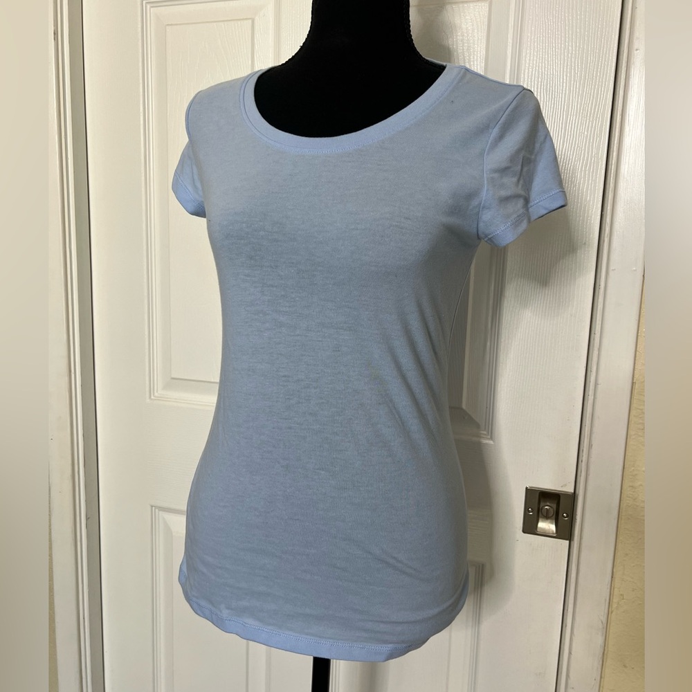 NO BOUNDARIES Juniors Girl’s Size Small (3/5) Baby Blue Tee